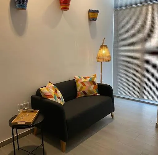 Nina, A Centrally Located Summery Studio Apartment