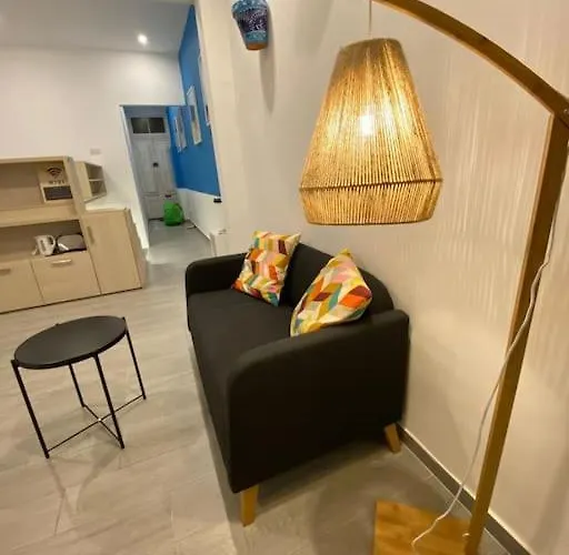 Nina, A Centrally Located Summery Studio Apartment